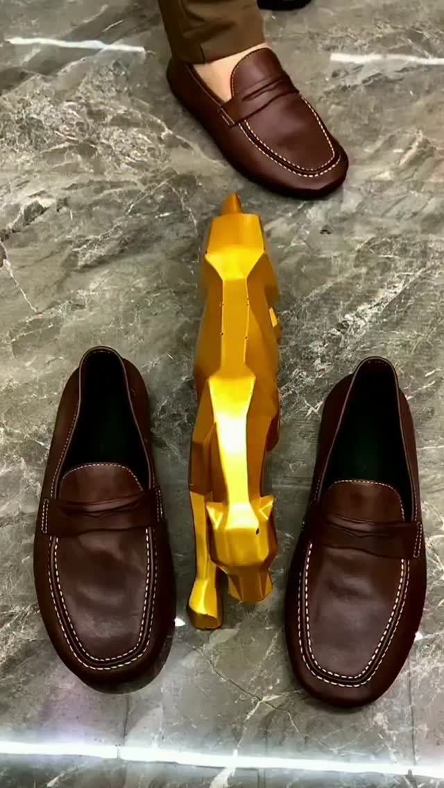 Lightweight Leather Loafer