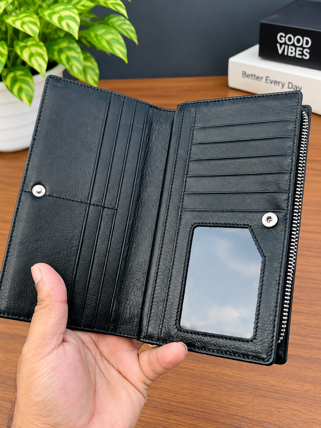 Executive Multi-Compartment Wallet